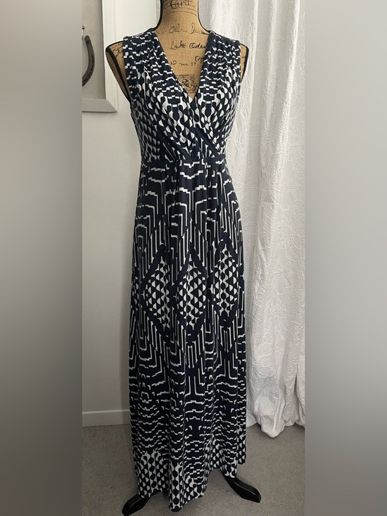Mario Serrani Dresses & Skirts - Mario Serrani Italy Maxi Dress Sleeveless Geometric Print Made in Italy Size.M